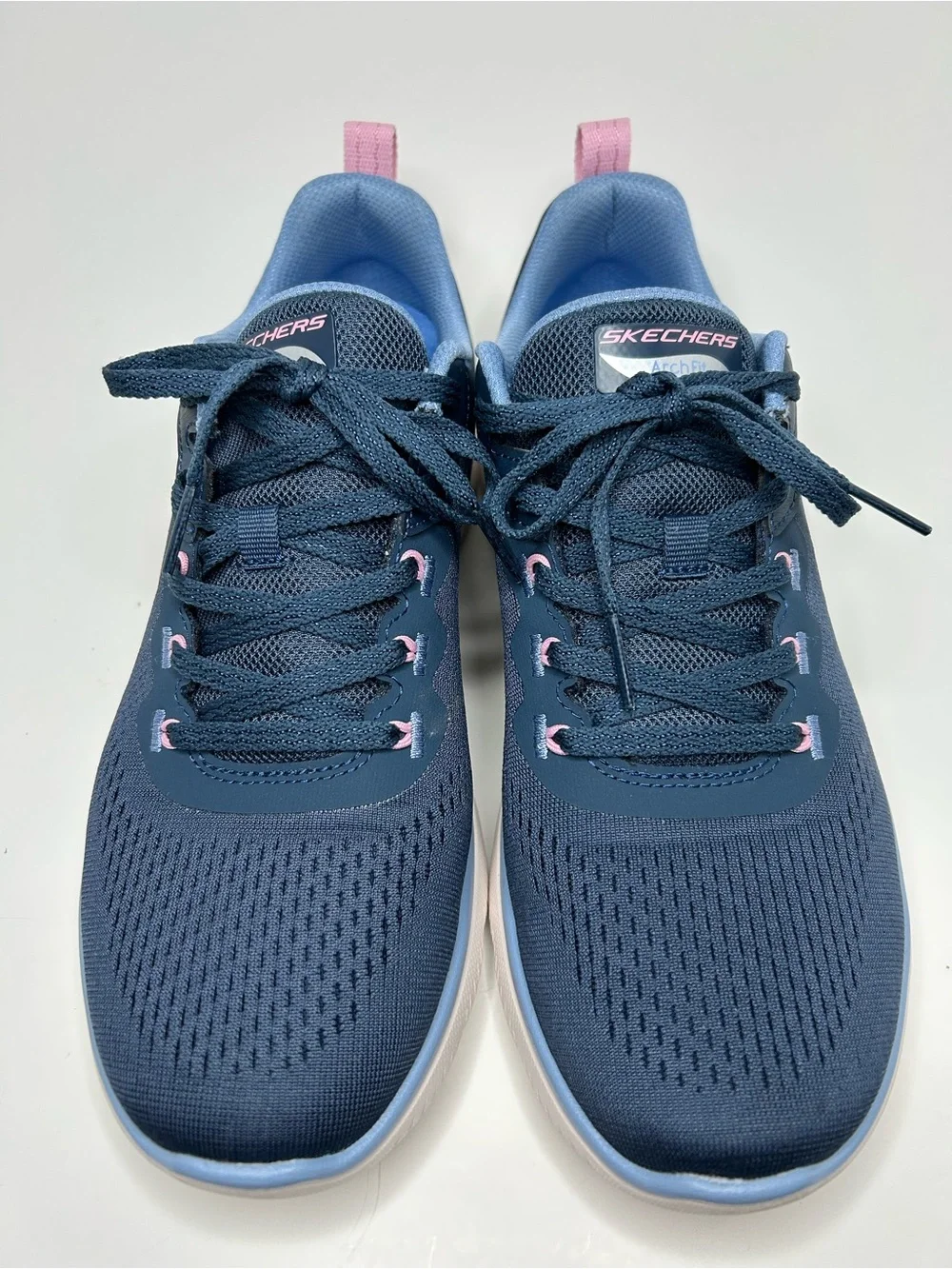 Skechers Arch Fit Blue & Pink Athletic Running Casual Sneaker Size 8.5